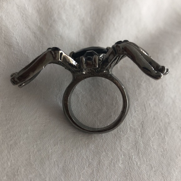 Black stone spider ring - Picture 5 of 8